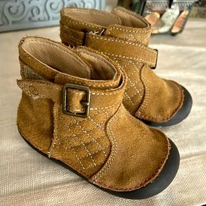 Stride Rite boots